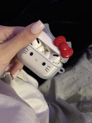Ốp AirPods Hello Kitty nơ đỏ